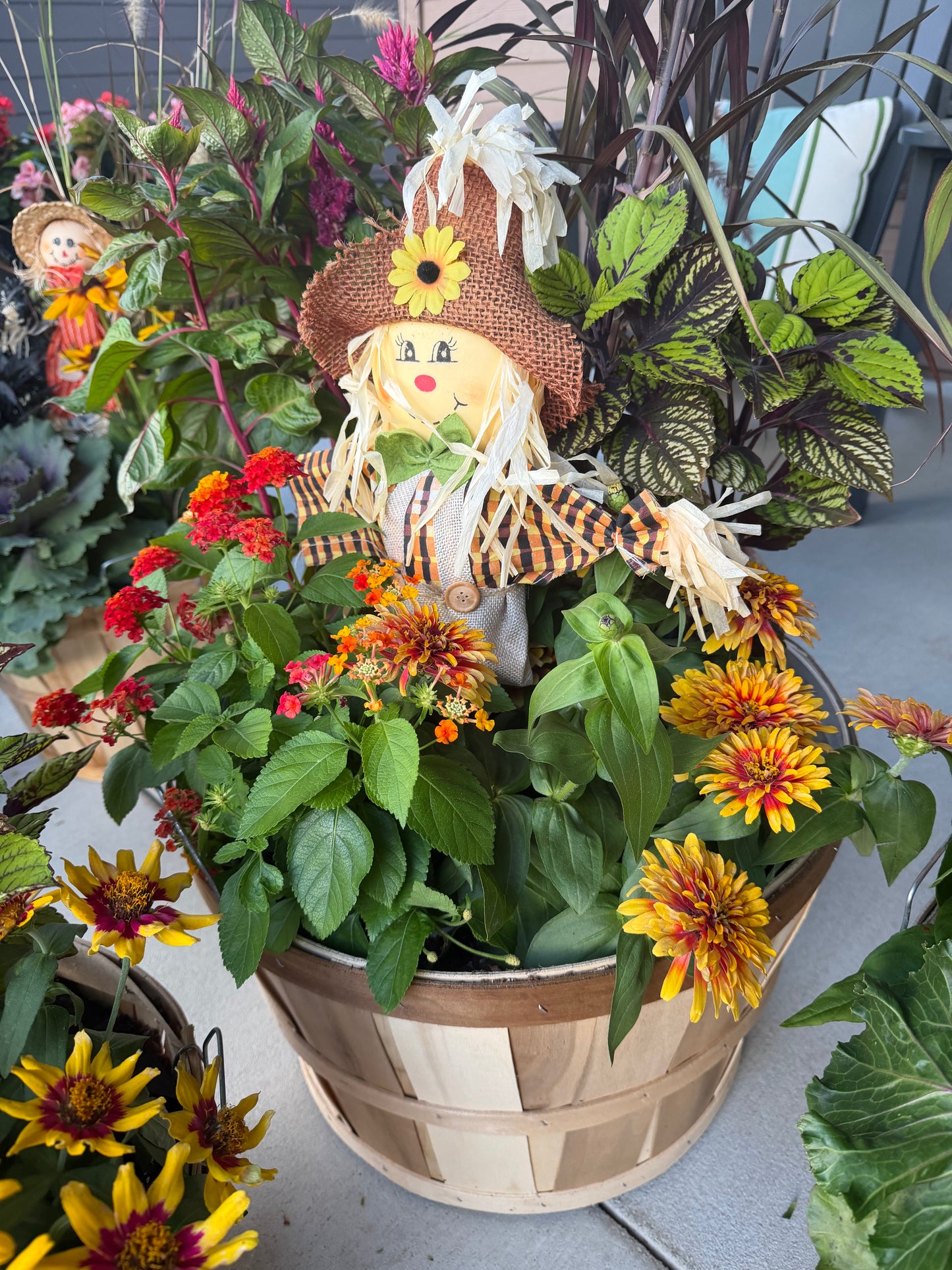 Full Bushel Fall Planter